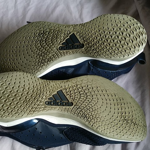 ADIDAS - Picture 7 of 7